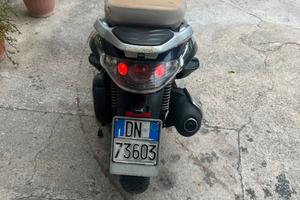 Beverly 300 i.e