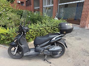 SUZUKI SIXTEEN 150