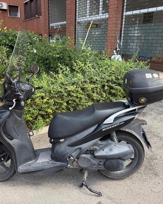 SUZUKI SIXTEEN 150