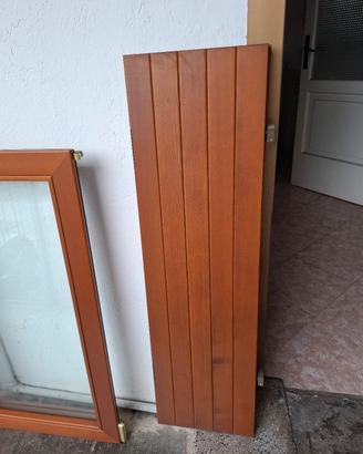 Serramenti in legno con doppio vetro e ante