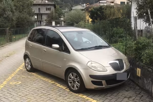 Lancia Musa 1400 cc anno 2006