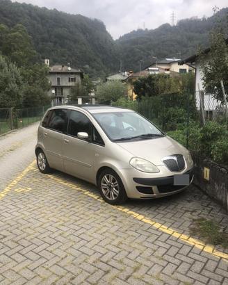 Lancia Musa 1400 cc anno 2006