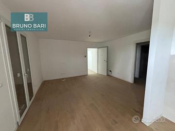 NUOVO BICAMERE CON GIARDINO PRIVATO COMPLETAMENTE