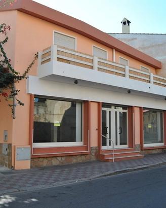 Locale commerciale 140 mq