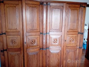 Armadio arte povera con comodini e comodini