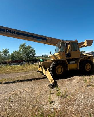 Gru semovente P&H autocarrata 140 quintali