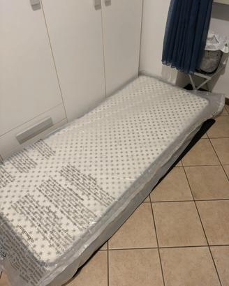 Materasso singolo con le stelline 