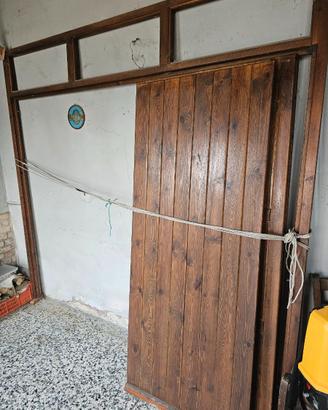 Portoncino in legno