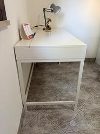 Scrivania ikea