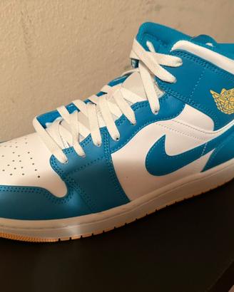 Jordan 1 mid numero 44/44.5