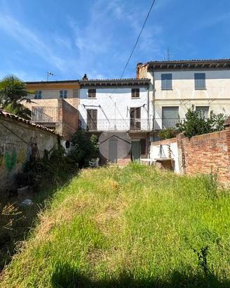 CASA SEMINDIPENDENTE A CASORZO