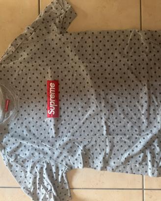 T shirt supreme