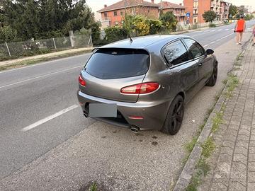 Alfa romeo 147 1.9 120 cv anno 2009