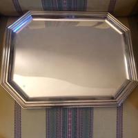 Vassoio  e  bicchieri