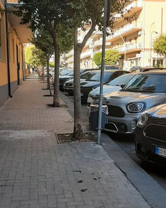 Acireale centro App.to vani 6 +garage 