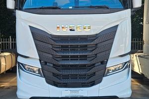 TRATTORE STRADALE IVECO S WAY 490
