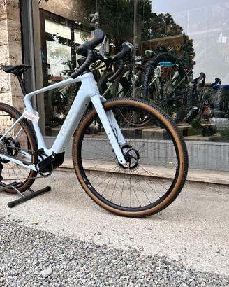 e-gravel Cube Nuroad Slx Bosch full carbon