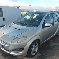 smart ForFour 1.5 cdi 2006 Euro 4 motore 70000 km
