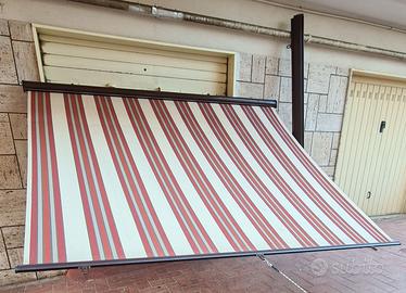 TENDA DA SOLE PER ESTERNO A MOLLA. FUORIGROTTA.