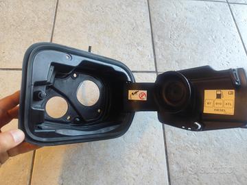 781205180R SPORTELLO CARBURANTE  RENAULT TALISMAN