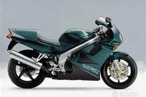 HONDA VFR 750 F RICAMBI