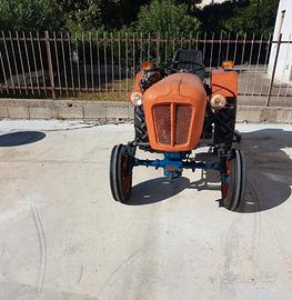 trattorino agricolo D'EPOCA