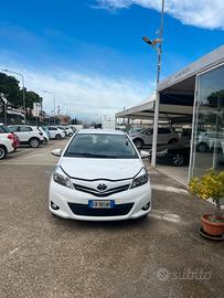 Toyota Yaris 1.0 5 porte