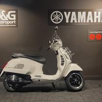 Piaggio Vespa 300 GTS Super Sport