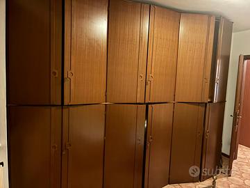 Armadio a sei ante