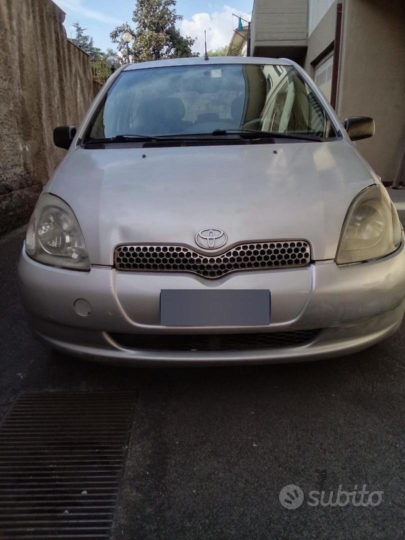 Toyota Yaris 2001 photo 2