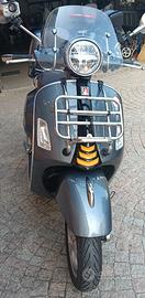 Piaggio Vespa 300 GTS - 2021