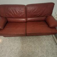 Divano in pelle rosso