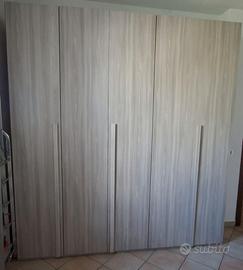 Armadio 5 ante + comò  + letto singolo