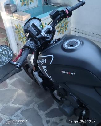 Triumph Trident 660