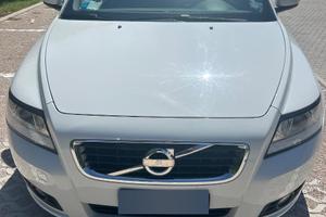 Volvo V 50