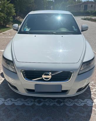 Volvo V 50