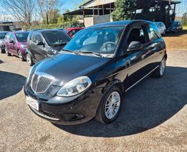 Lancia Ypsilon 1.3 MJT 75 CV Unyca