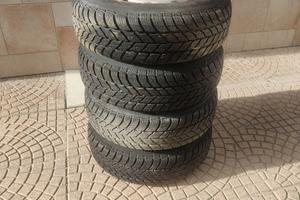 4 pneumatici invernali BFGoodrich 175/70 R13