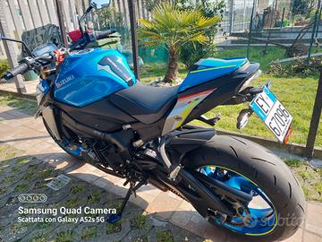 Suzuki gsx s 1000