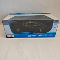 Dodge charger R/T in scala 1.18 maisto