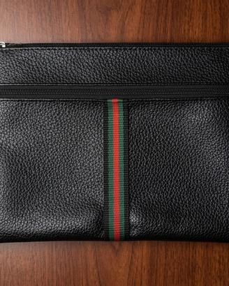 Pochette Uomo in Pelle Nera con Zip