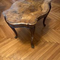 Tavolino antico