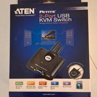Switch KVM (condivisione tastiera/video/mouse) VGA