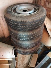 cerchi e gomme per camper 
