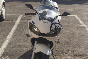 Yamaha r6