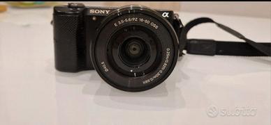 Macchina fotografica Sony A5000