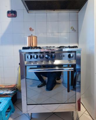 Cucina e forno a gas in acciaio LOFRA