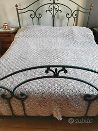 Pregiato copriletto anni 50  a uncinetto  