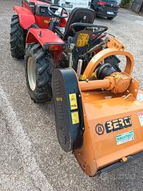 trattore agricolo 
