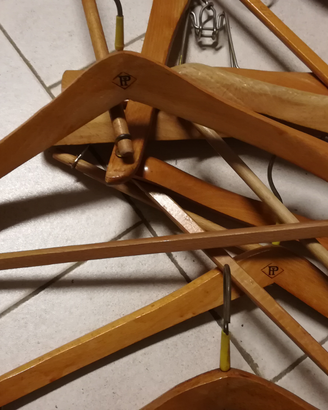 Gruccia legno